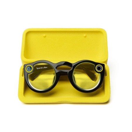 spectacles-snapchat-occhiali-che-registrano-la-tua-vita-in-vendita-in-italia-